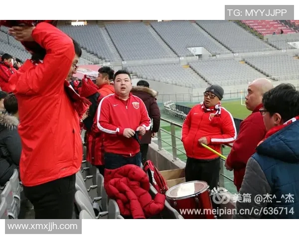 上港与首尔激战正酣替补球员红牌风波引发热议